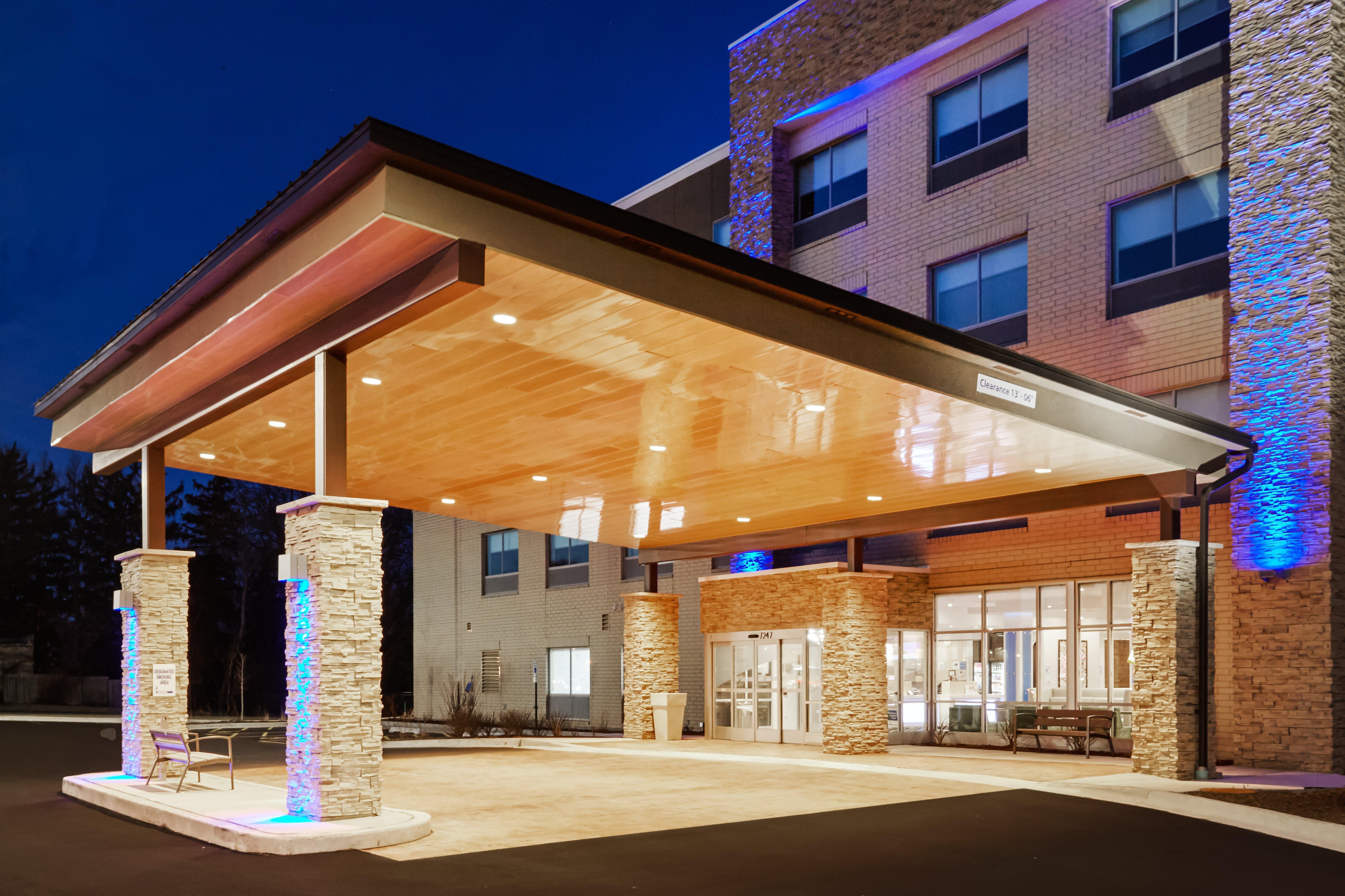 Holiday Inn Express & Suites Chicago North Shore - Niles By Ihg Ngoại thất bức ảnh
