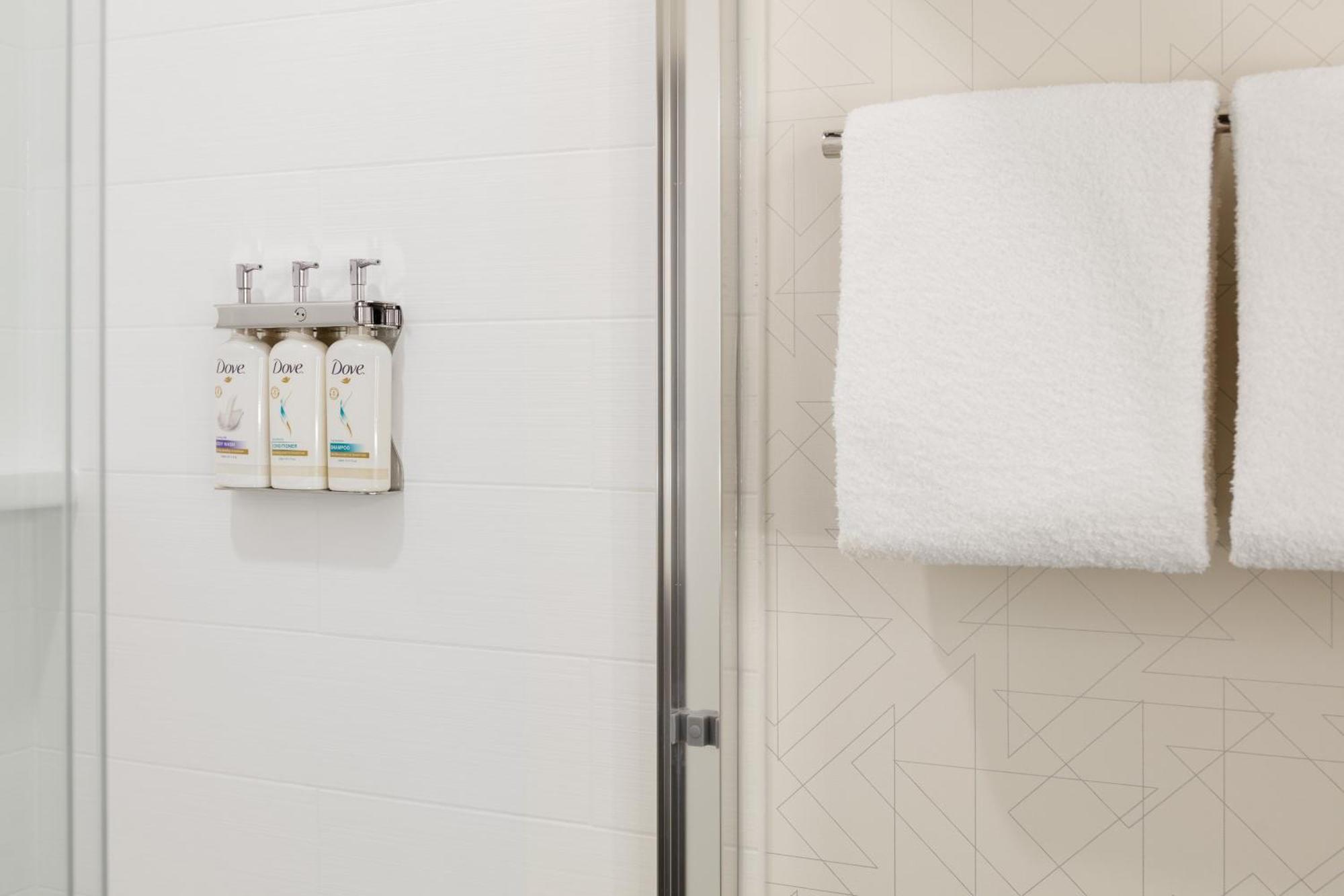 Holiday Inn Express & Suites Chicago North Shore - Niles By Ihg Ngoại thất bức ảnh